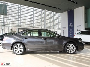 2009款3.7L 自动 整体外观