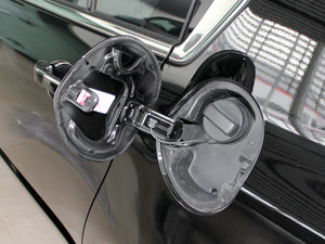 2009款3.5L 豪华运动版 油箱盖