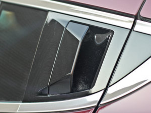 2012款3.7L  细节外观