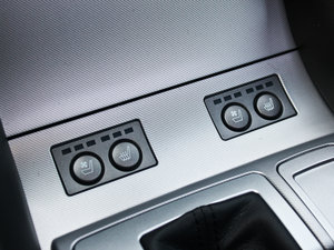 2012��3.7L  �п؅^