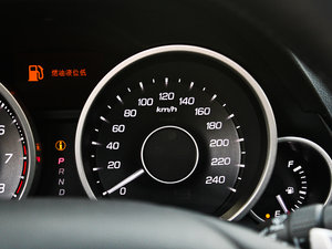 2012��3.7L  �п؅^