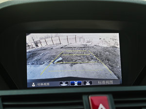 2012款3.7L  中控区