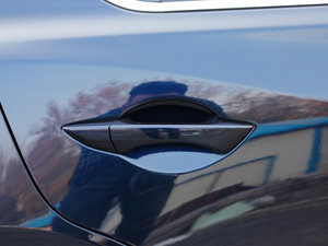 20131.5L Hybrid (x)(ji)^