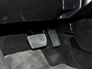 20131.5L Hybrid п؅^