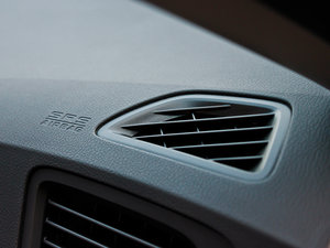 20131.5L Hybrid п؅^