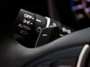 20131.5L Hybrid п؅^