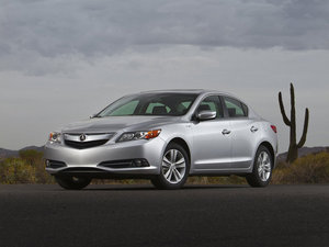 2013款1.5L Hybrid 整体外观