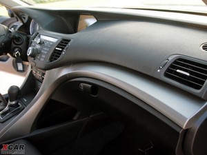 2011款讴歌TSX 空间座椅