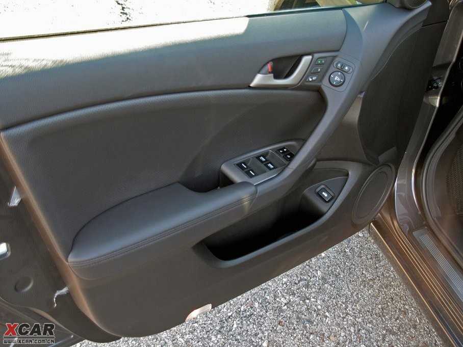 2011��֎��TSX 