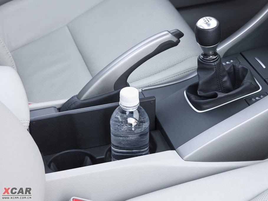 2011��֎��TSX 