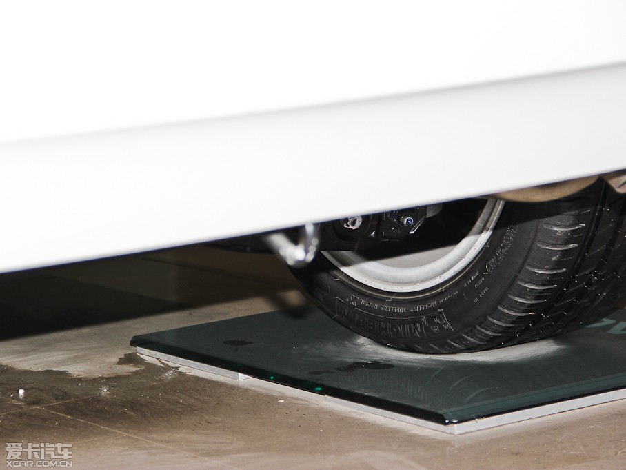 2013��֎��ILX 2.0L �Ԅ�(d��ng)���J��