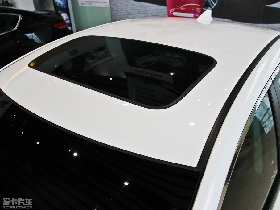 2013��֎��ILX 2.0L �ԄӾ��J��