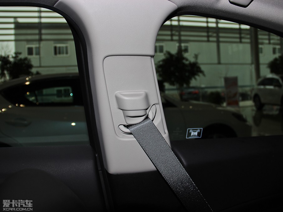 2013��֎��ILX 2.0L �ԄӾ��J��