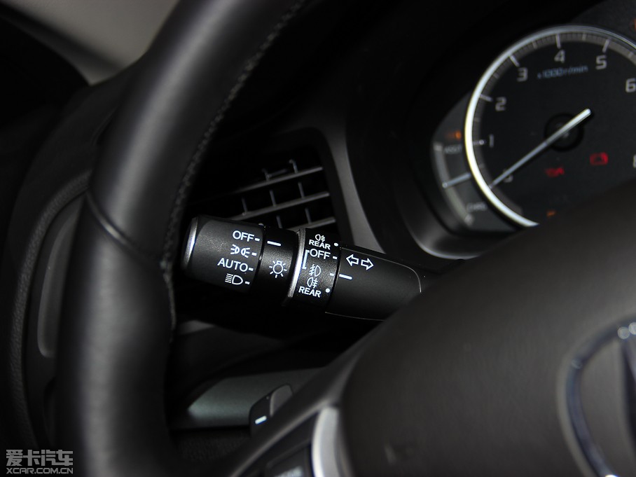 2013��֎��ILX 2.0L �ԄӾ��J��