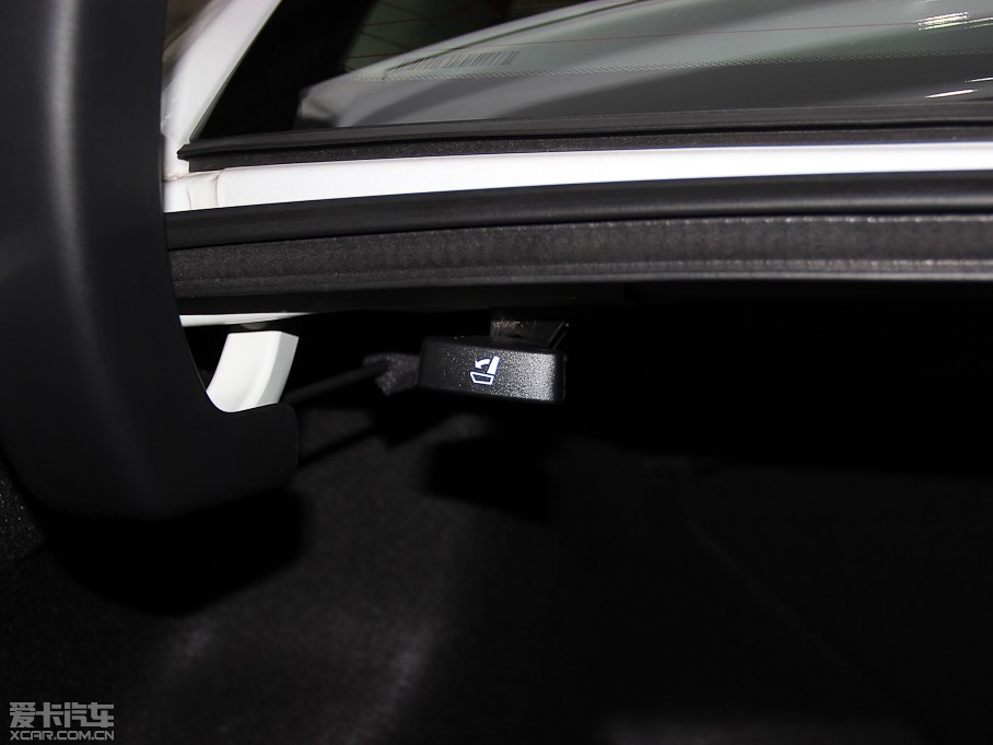 2013��֎��ILX 2.0L �Ԅ�(d��ng)���J��