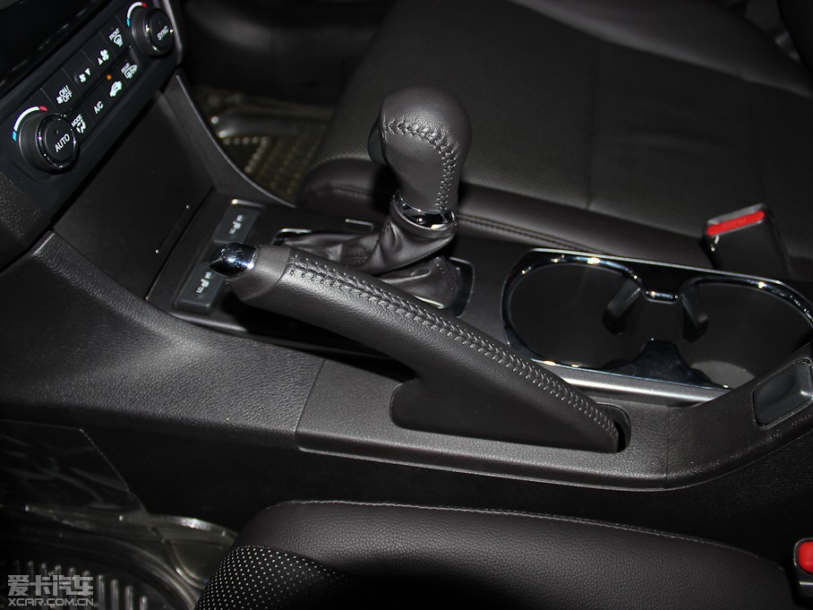 2013��֎��ILX 2.0L �ԄӾ��J��