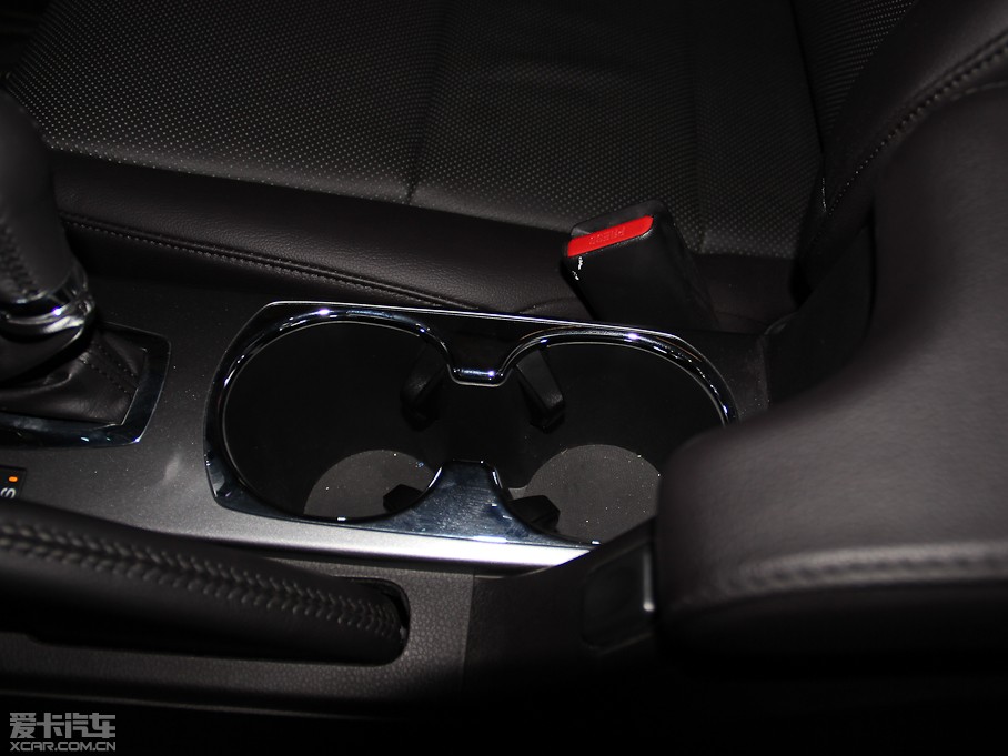 2013��֎��ILX 2.0L �ԄӾ��J��