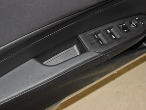 2013��2.0L �ԄӾ��J�� ���g����