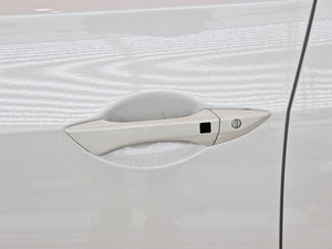 2013��2.0L �ԄӾ��J�� �������^