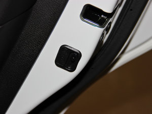 2013��2.0L �ԄӾ��J�� ���g����