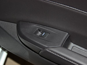 2013��2.0L �ԄӾ��J�� ���g����