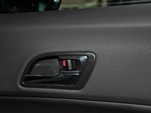 2013��2.0L �ԄӾ��J�� ���g����