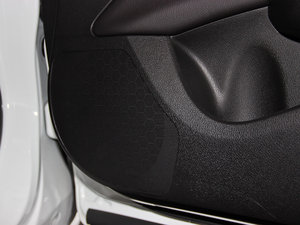 2013��2.0L �ԄӾ��J�� ���g����