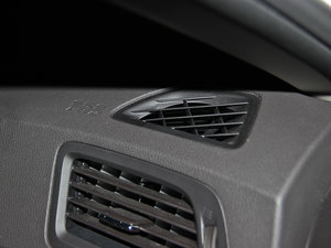 2013��2.0L �ԄӾ��J�� ���g����