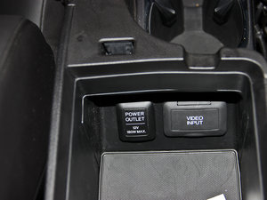 2013��2.0L �ԄӾ��J�� ���g����