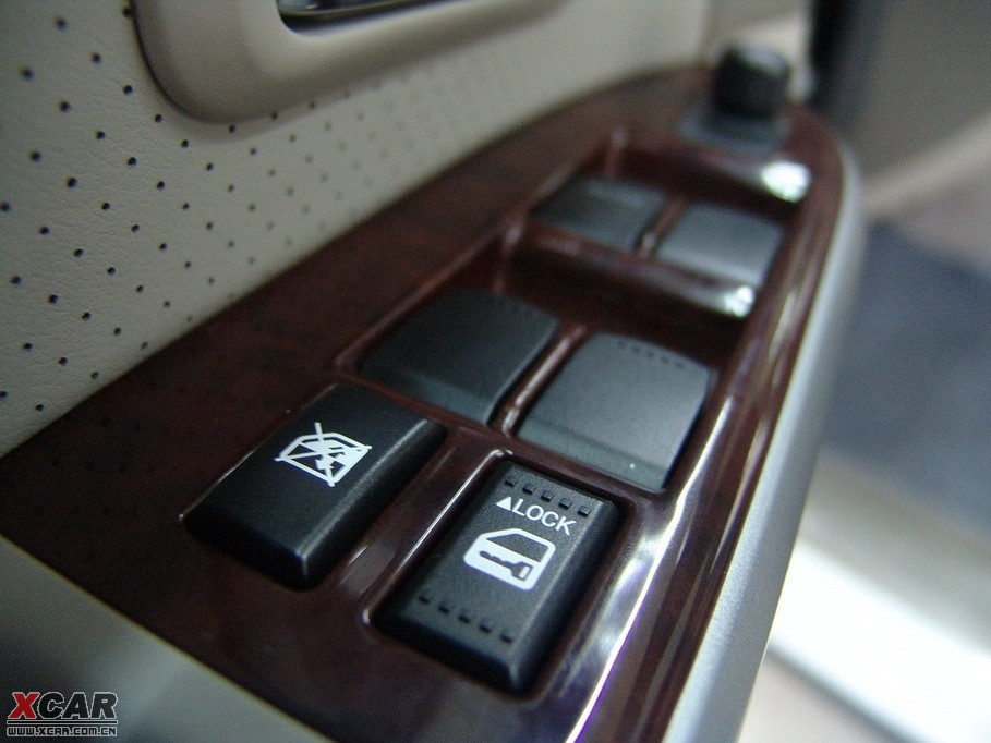 2009����S���� 3.2L 5�T�ԄӰ�