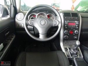 2009款2.4L 5门手动版 方向盘