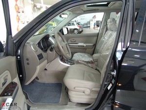 2009款3.2L 5门自动版 前排空间