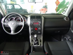 2009款2.4L 5门手动版 内饰全景