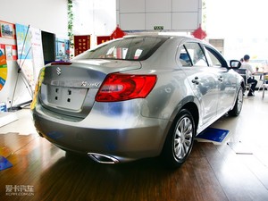 2010款2.4L 两驱标准版 左后45度