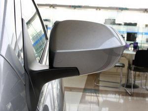2010款2.4L 两驱豪华版 后视镜