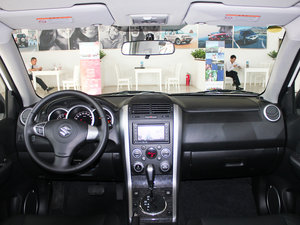 2011款2.4L JX-EH 3门自动版 内饰全景