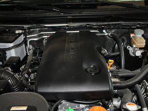 2011款2.4L JX-EH 3门自动版 发动机