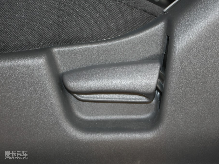 2011ķ 1.3L Ԅ(dng)ɫ(do)