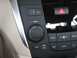 20112.4L CVT˜ʰ п؅^