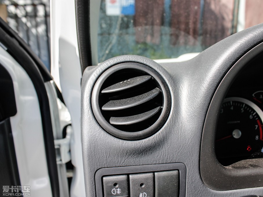 2012ķ 1.3L ԄJLX