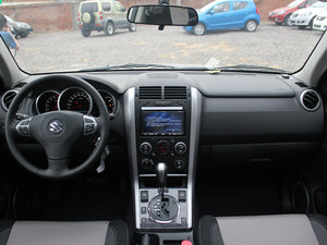 2012款2.4L JX-EH 5门限量版 内饰全景