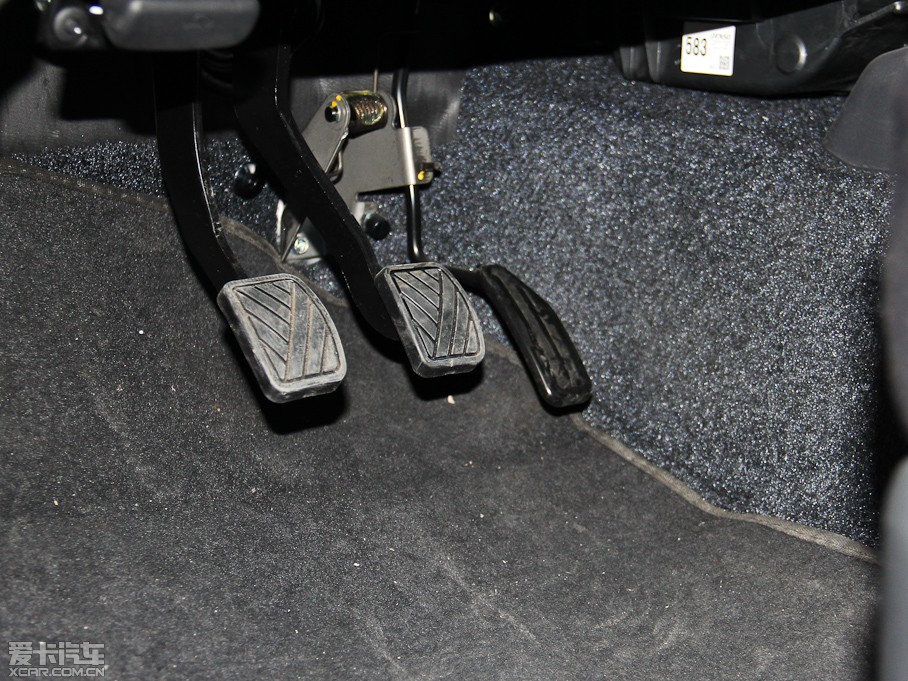 2015ķ 1.3L ք JLX