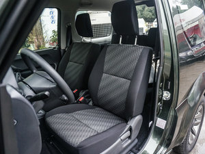 2015款1.3L 自动 JLX导航版 空间座椅