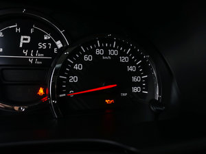 2015款1.3L 自动 Mode3导航版 中控区