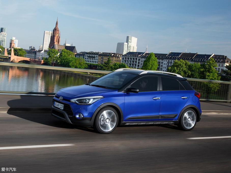 2018��i20 Active