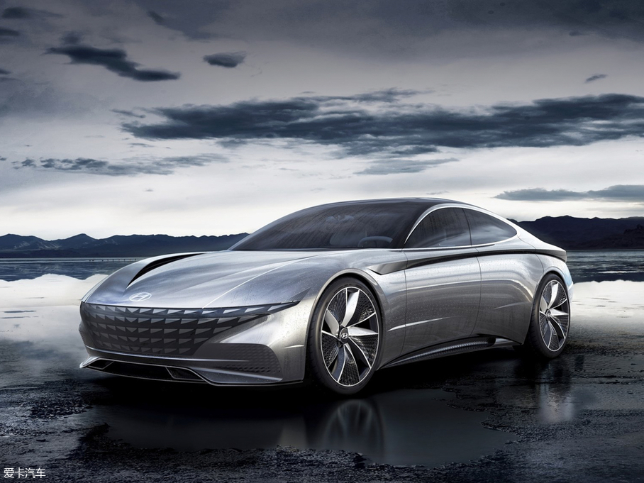 2018��Le Fil Rouge ����܇