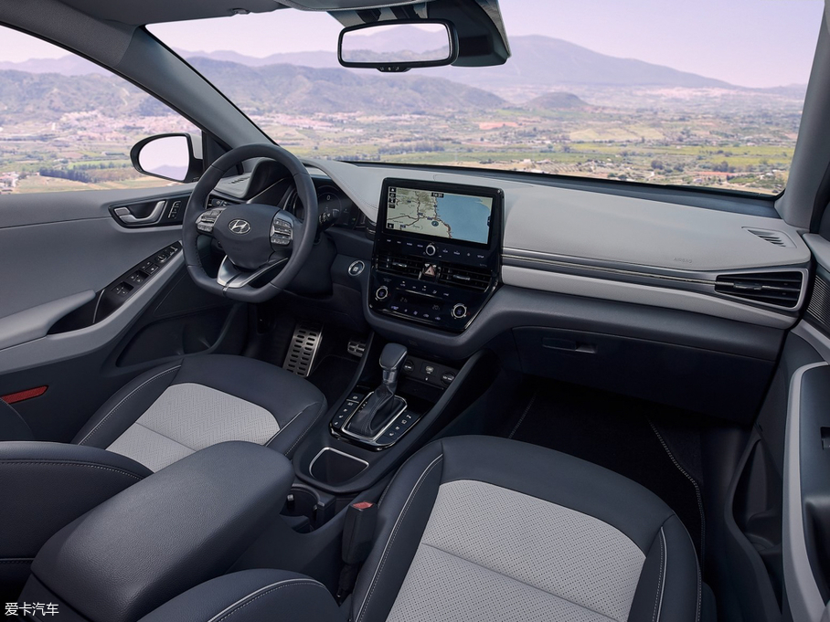 2021I(lng)ONIQ Plug-in