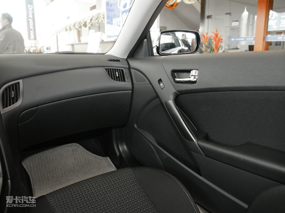 2009ڶ˹ 2.0T (dng)ք(dng)