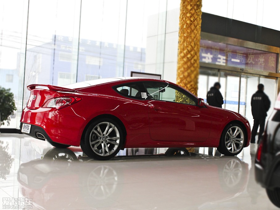 2009ڶ˹ 2.0T AԄ(dng)