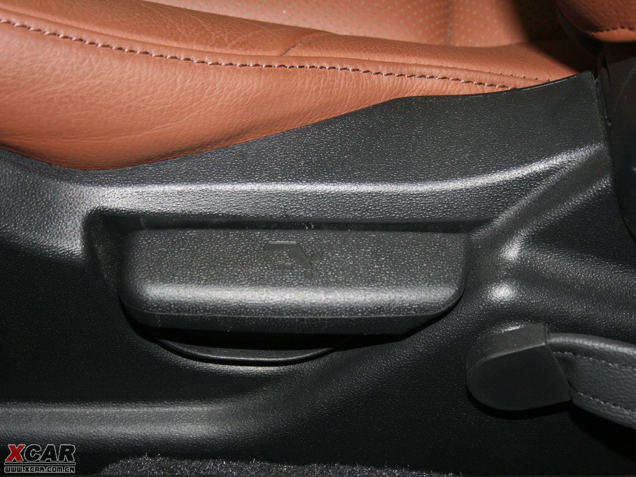 2009ڶ˹ 3.8L ŞԄӰ